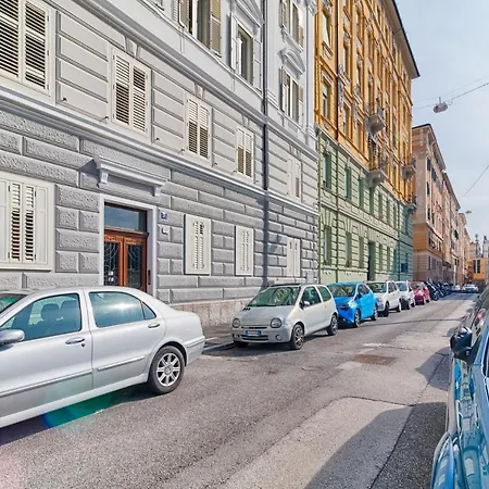 Casa Boccaccio White X4 Apartment *
